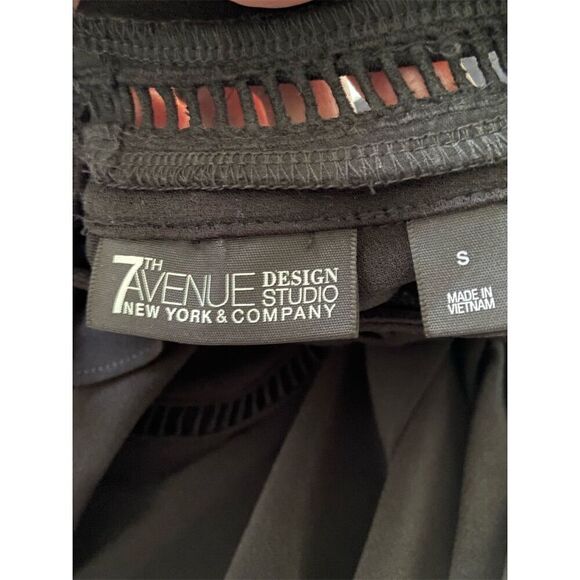 New York & Company 7th Avenue Black High Neck Ruffle Sleeve Blouse Size S​ - Picture 3 of 12